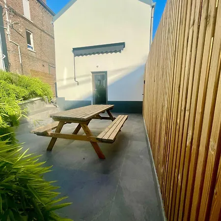 펜션 O Gadot 샤드폰테인